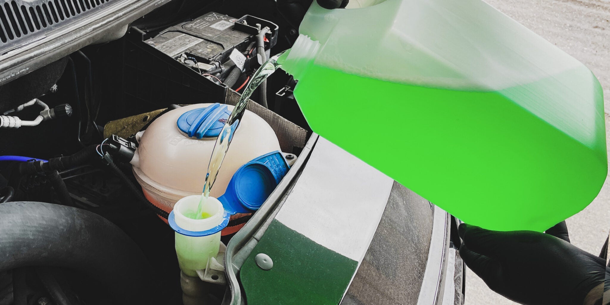 CLEAR VIEW - SCREEEN WASH - Per Hagen Bilrekvisita