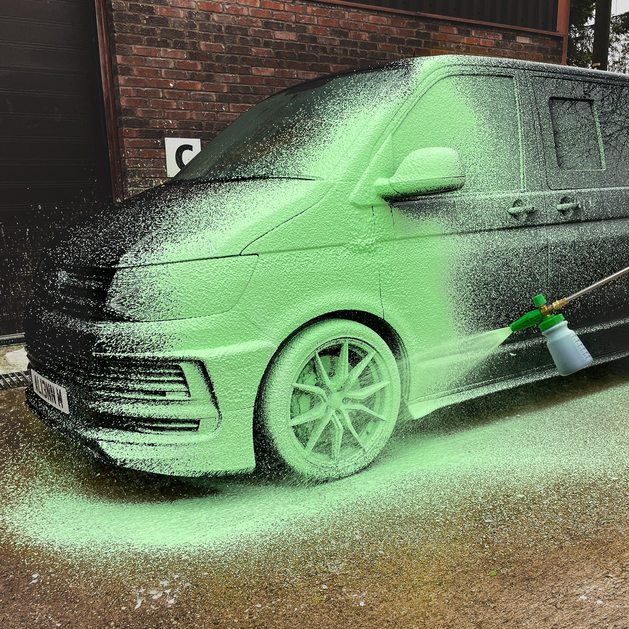 GAMMA - GREEN SNOW FOAM - Per Hagen Bilrekvisita