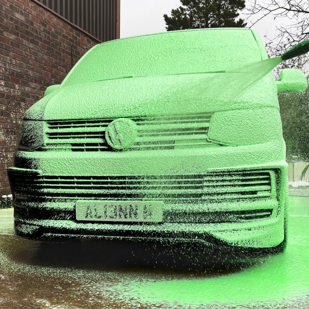 GAMMA - GREEN SNOW FOAM - Per Hagen Bilrekvisita